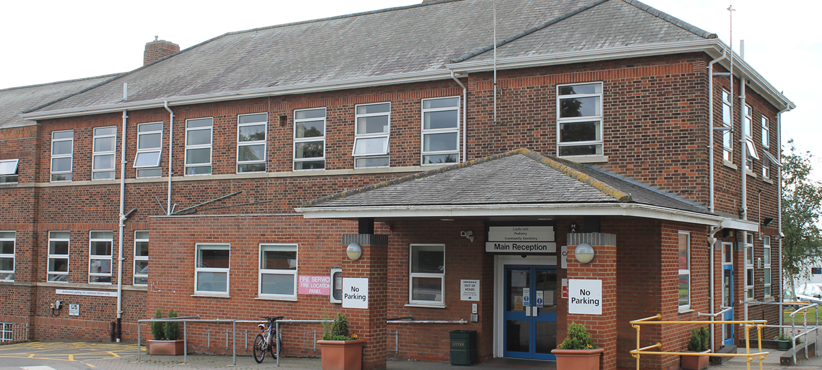 Isebrook Hospital Entrance