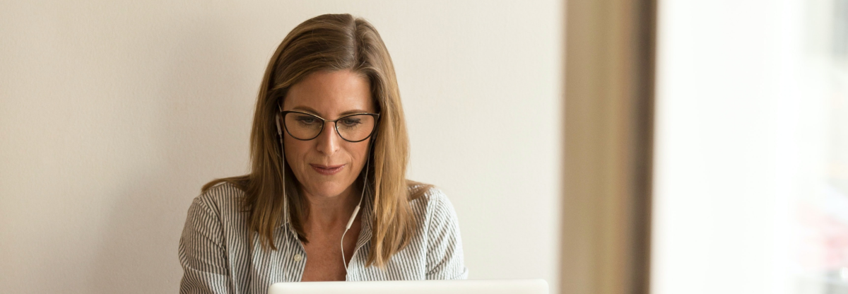 Women at a laptop